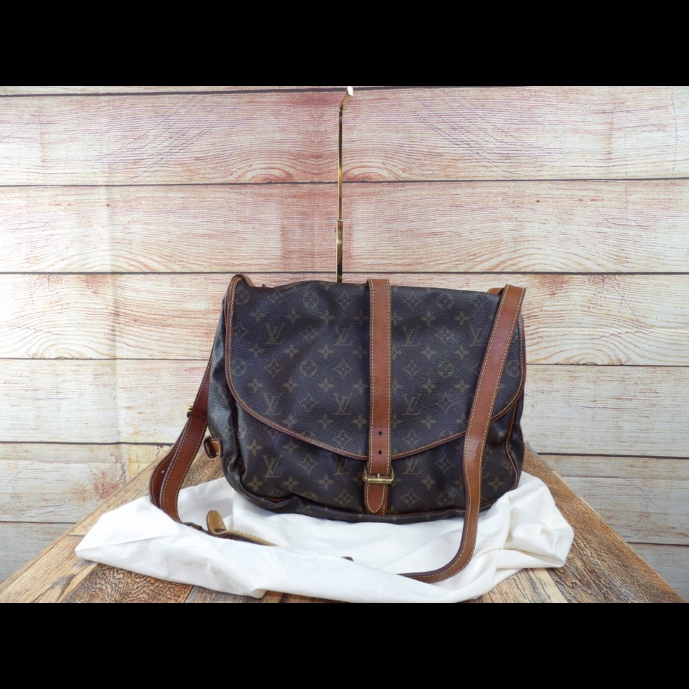 Louis Vuitton Saumur 35 iconic shoulder handbag - Picture 5 of 15